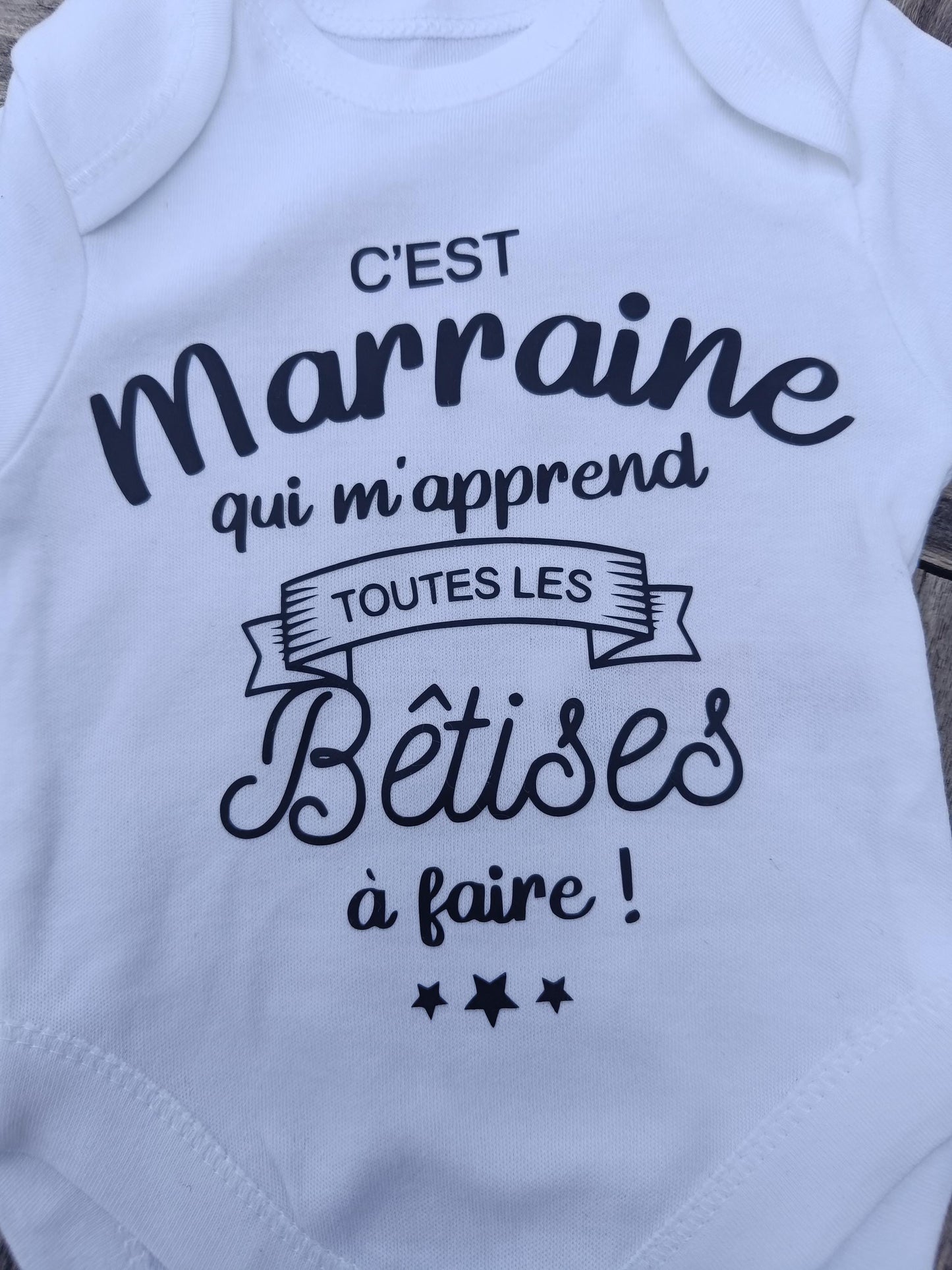 Body bébé , bêtise, marraine, connerie, barre de chargement, bêtise en cours de chargement, humour, humoristique