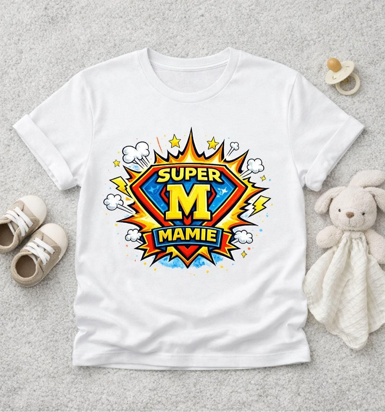 Super Mamie T-Shirt - Funny Grandmother Gift - Family Hero Comic Style Tee - Original Birthday Present DTF Superman Spiderman Marvel