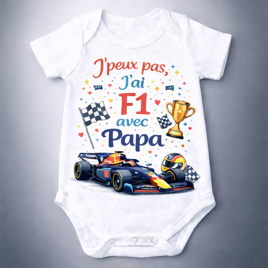 Body bébé F1 – J’peux pas j’ai F1 avec Papa – Ferrari / McLaren / Red Bull – Body humour bébé – Cadeau naissance original – DTF couleur