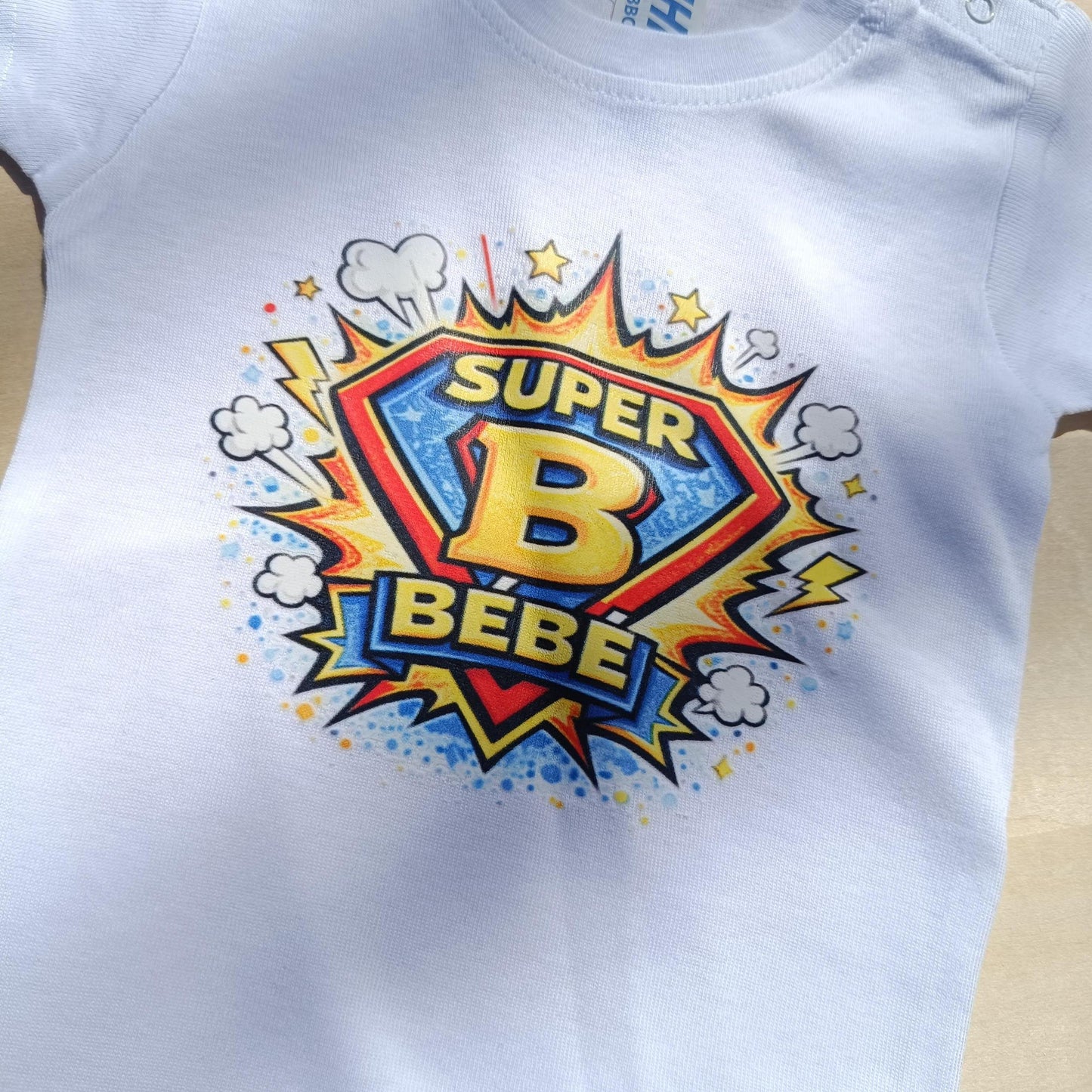 Super Bebe T-Shirt Adulte Enfant Body - Cadeau Original Annonce Famille Super Heros BD Comics Superman Spiderman