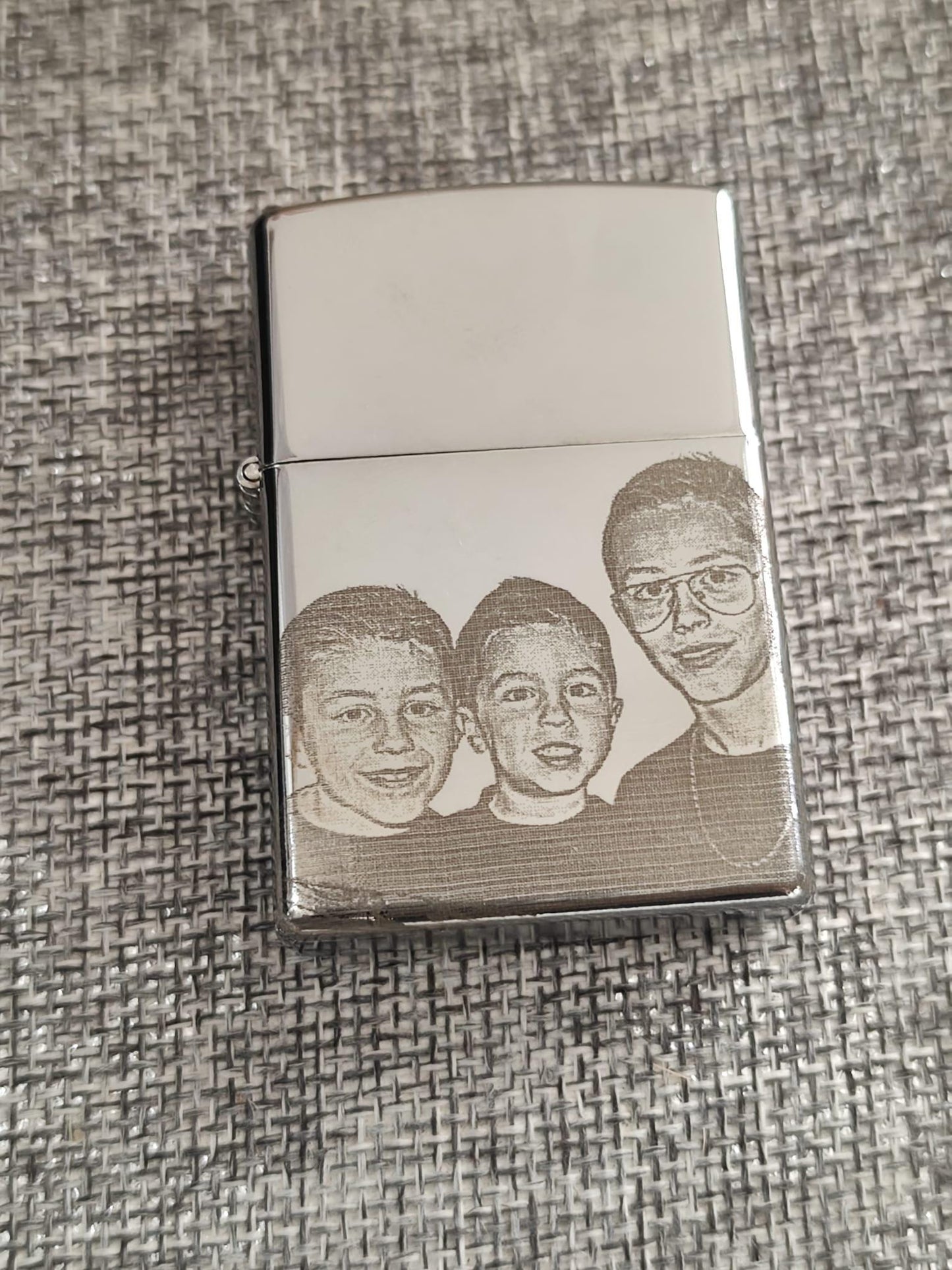 Briquet Personnalisé Gravé – Photo ou Texte sur Mesure