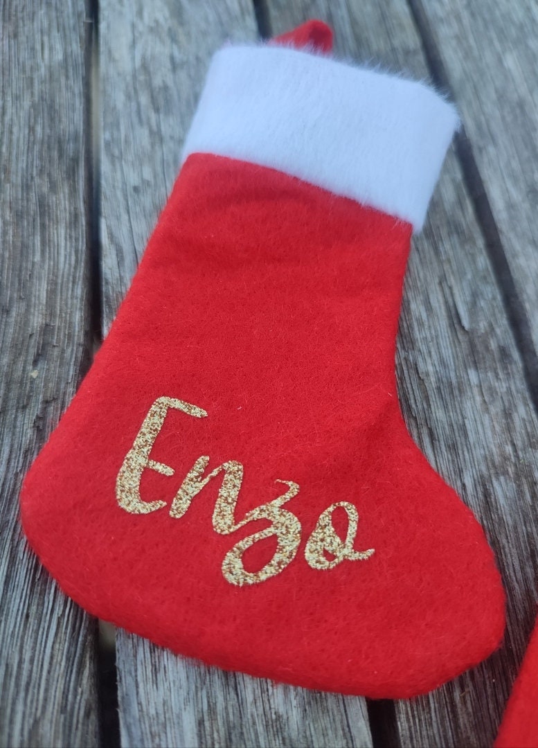 Chaussette de Noël pour les cadeaux personnalisée avec prénom, à accrocher à la cheminée. Flocage or doré pailleté