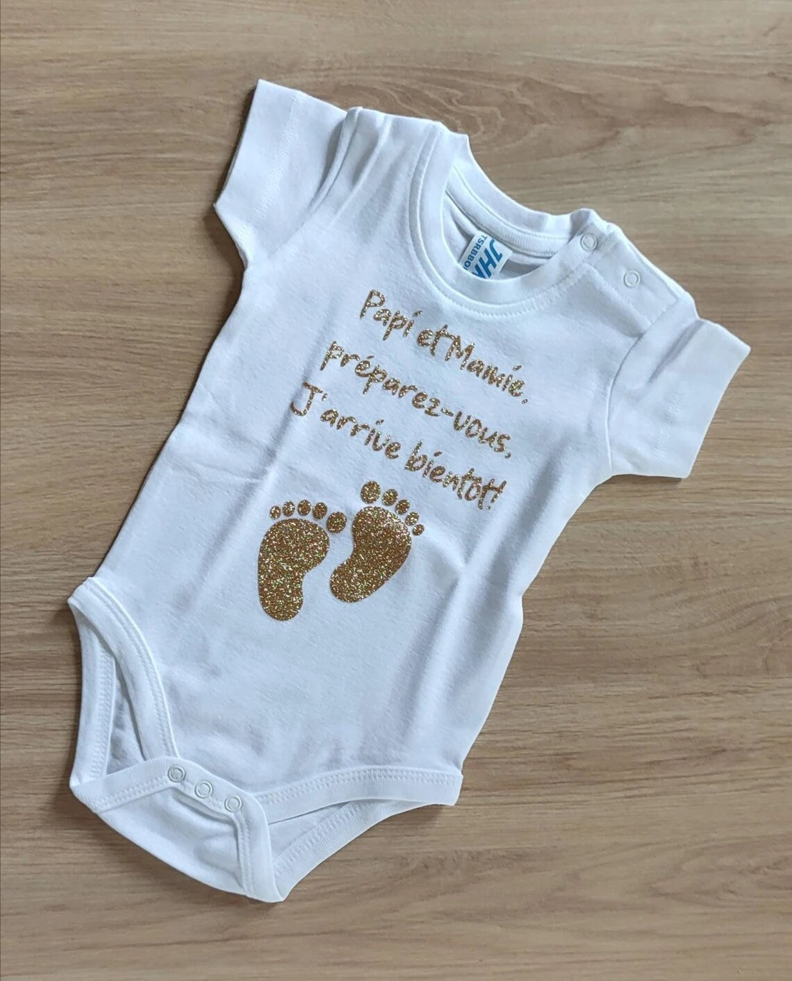 Body bébé différents modèles pour annonce de grossesse ou cadeau de naissance, j'arrive bientôt, femme enceinte, future maman parents