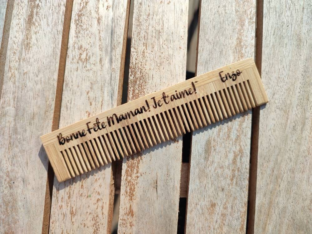 Peigne en bambou Moso écologique 13cm Femme Homme Cheveux et Barbe biodégradable Prénom gravé, bonne fête maman, fête des mères, message