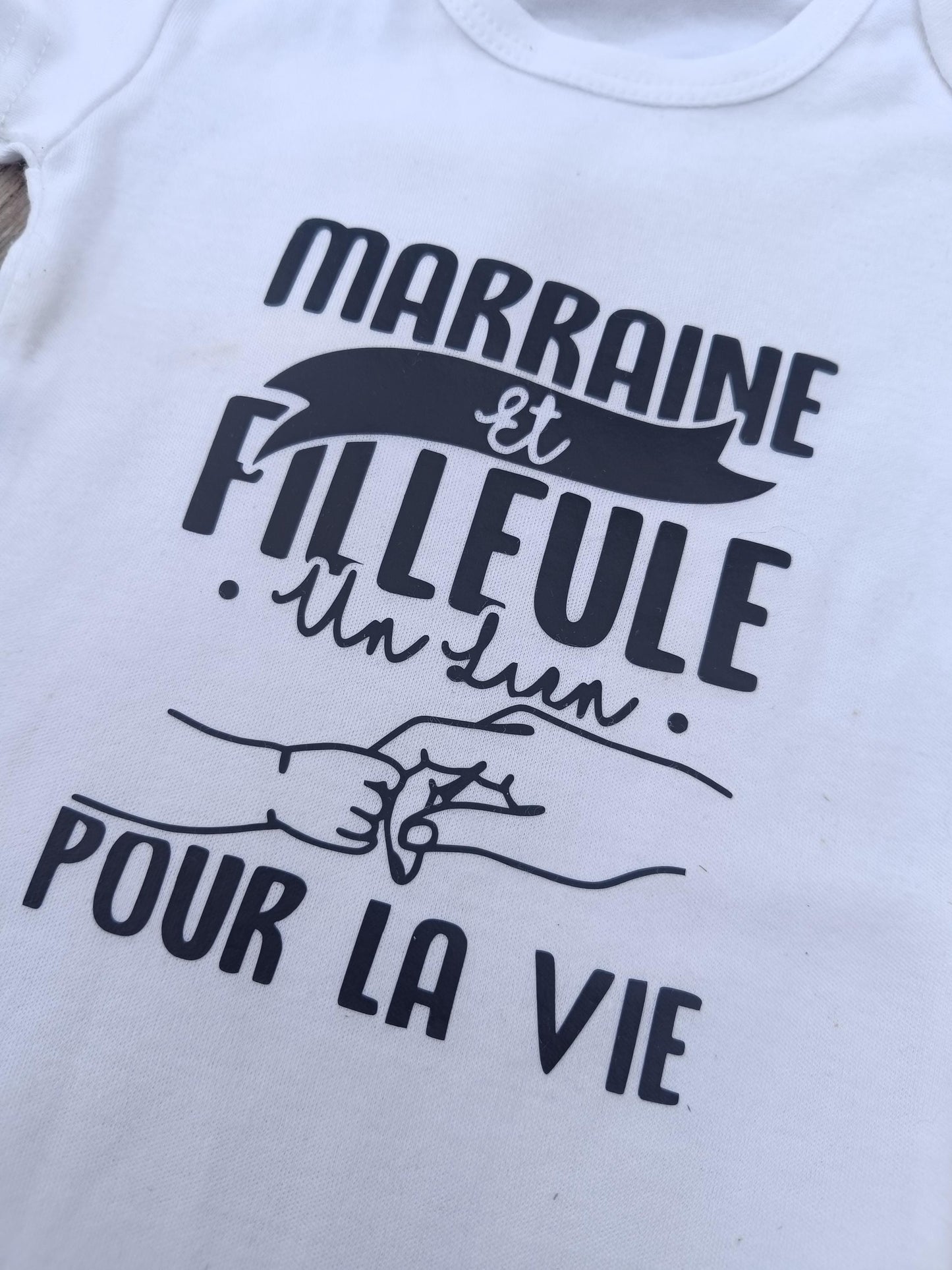 Body bébé , bêtise, marraine et filleule, connerie, barre de chargement, bêtise en cours de chargement, humour, humoristique