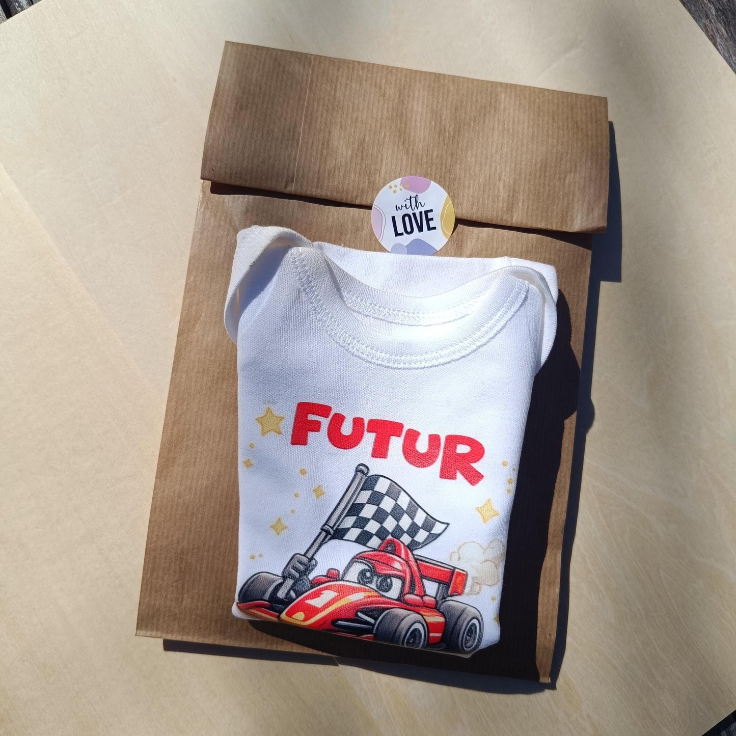 Body bébé, body personnalisé, idée cadeau naissance, body body pilote, pilote F1, bébé pilote, manches longues, vêtements bébé, futur pilote