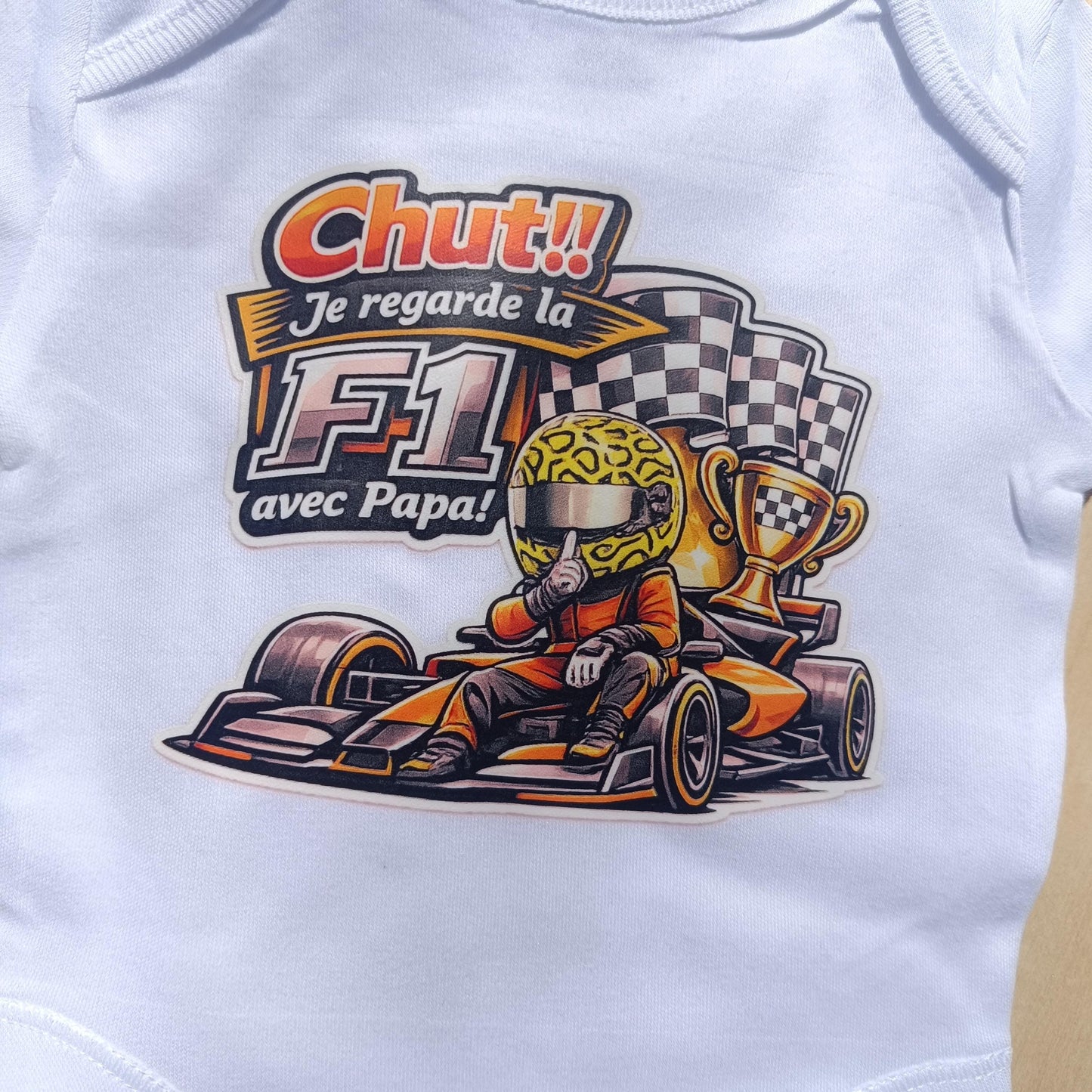 Body bébé F1 – Chut! je regarde la F1 avec Papa! Lando Norris / McLaren / Red Bull – Body humour bébé – Cadeau naissance original –