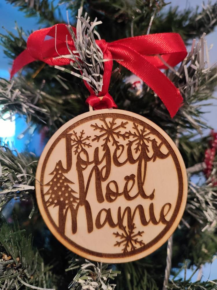 Ornement pour arbre de Noël, déco, décoration, boule de noël en bois grave, joyeux Noël mamie