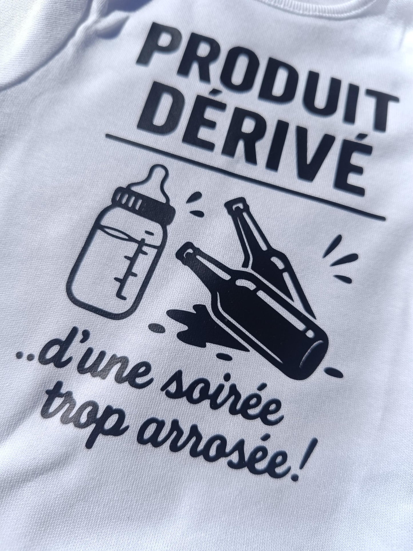 Body bébé humour – Cadeau naissance drôle – Body original "Produit dérivé d'une soirée trop arrosée" – Idée cadeau baby shower – Body rigolo