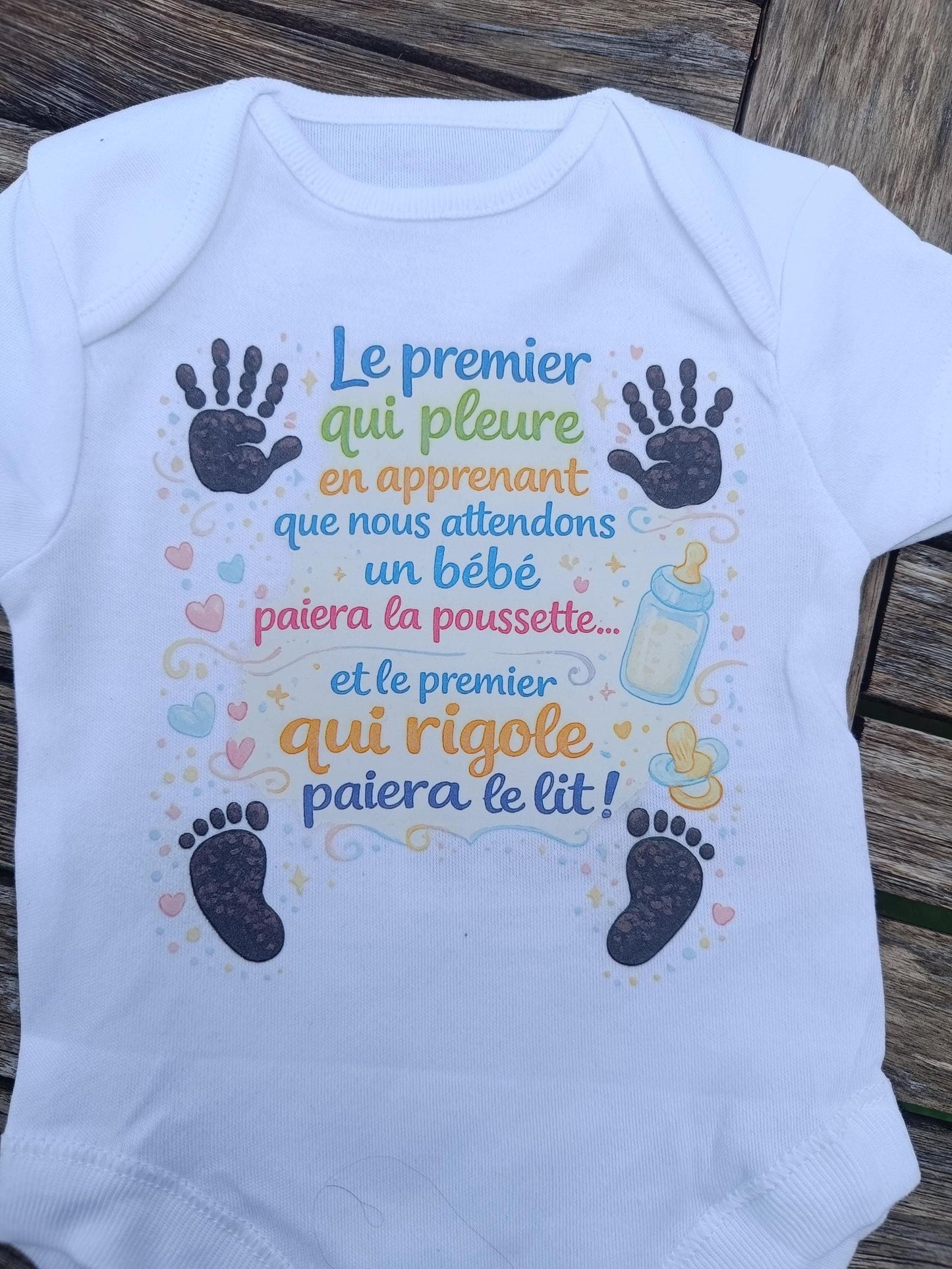 Body annonce grossesse humour – Le premier qui pleure paiera la poussette