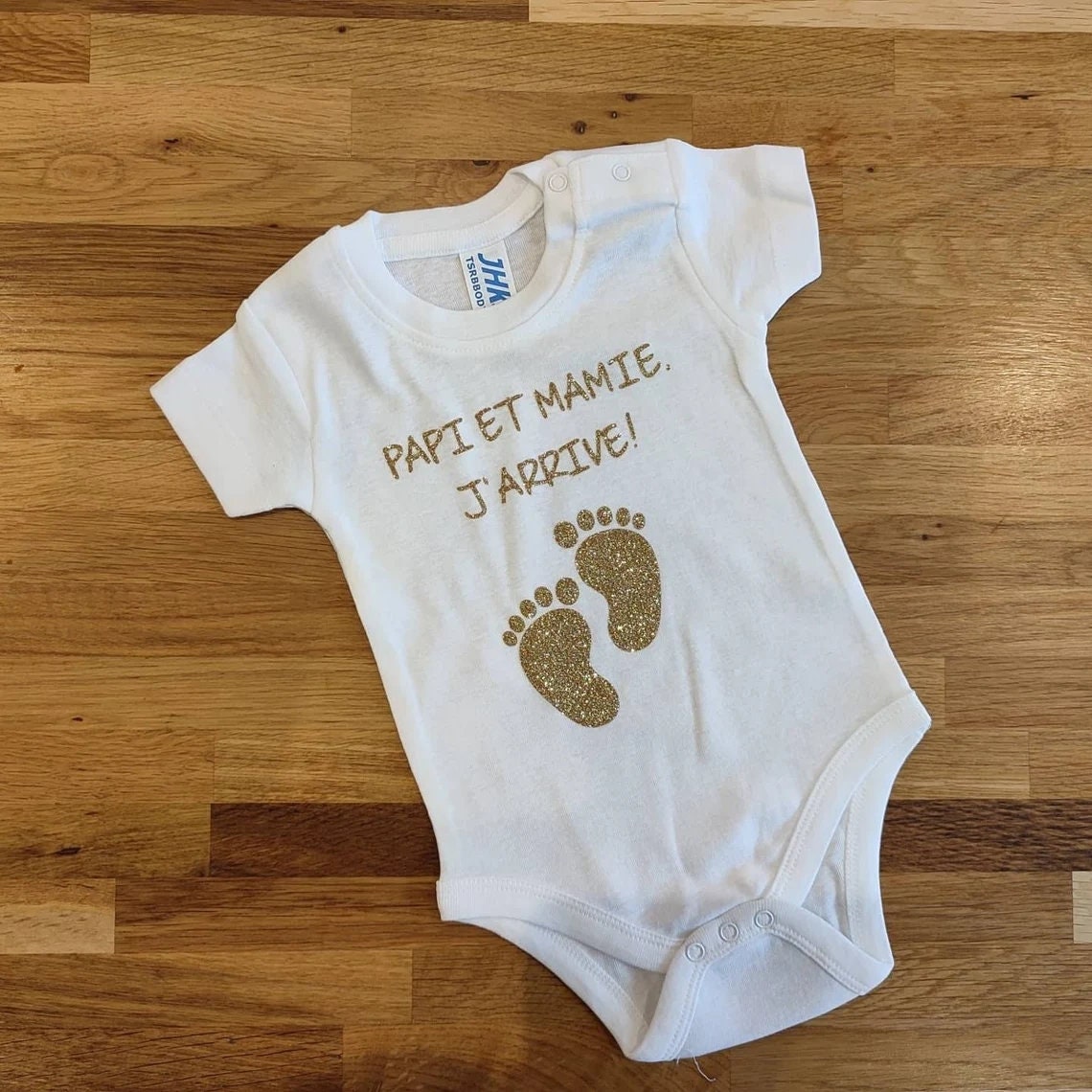 Body bébé différents modèles pour annonce de grossesse ou cadeau de naissance, j'arrive bientôt, femme enceinte, future maman parents