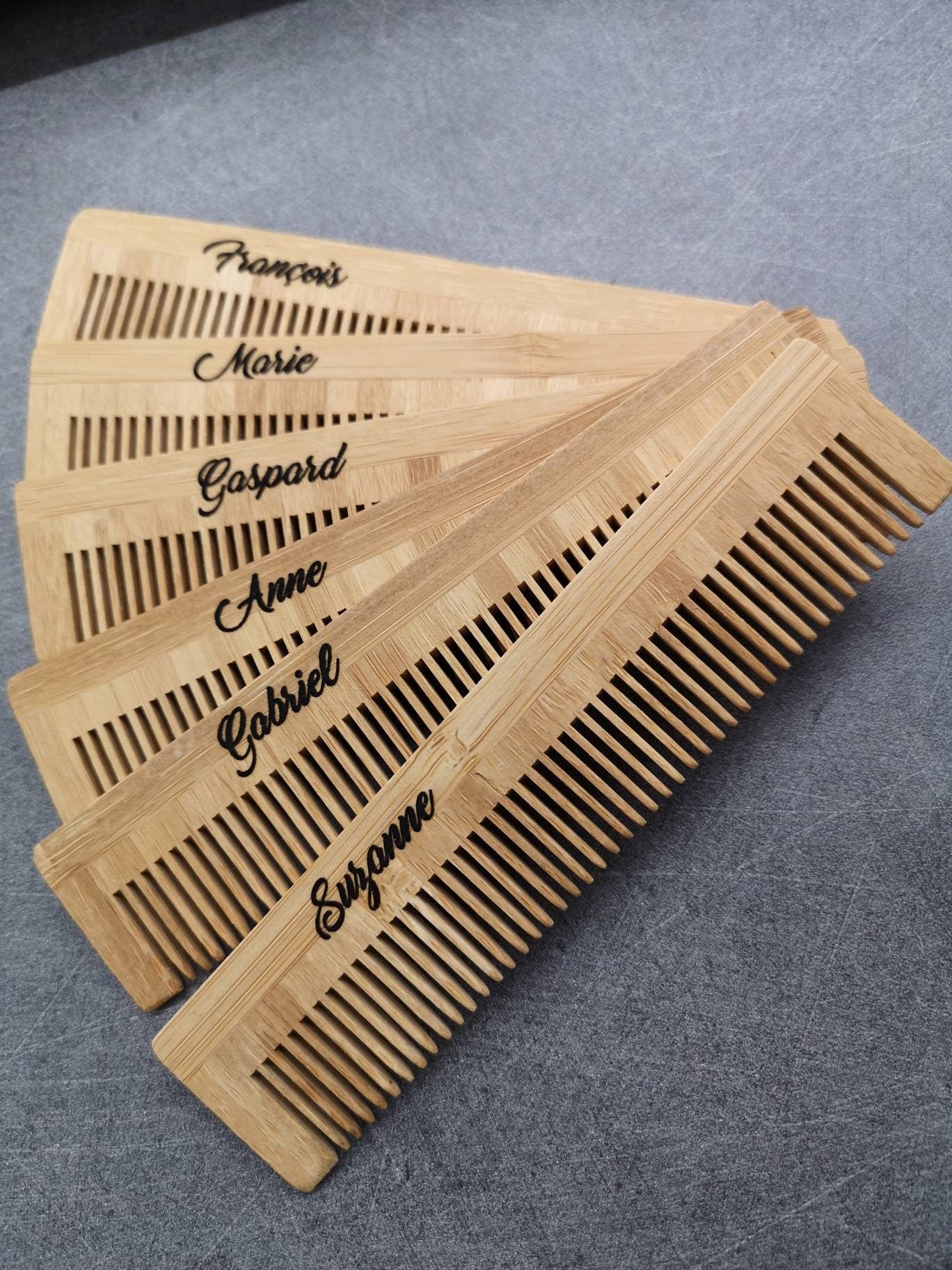Kit pour la barbe – Peigne personnalisé, ciseaux et pochon personnalisé – cadeau homme, EVG EVJF, Mariage, anniversaire fête des pères