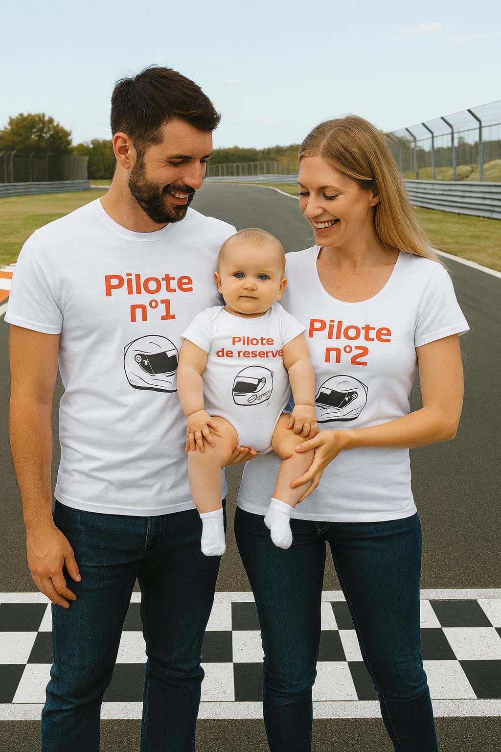 Tshirt adulte homme et femme et body bébé assorti, lot tshirt et body Formule 1, F1, pilote 1, 2, 3, casque de f1, F1 helmet, Ferrari