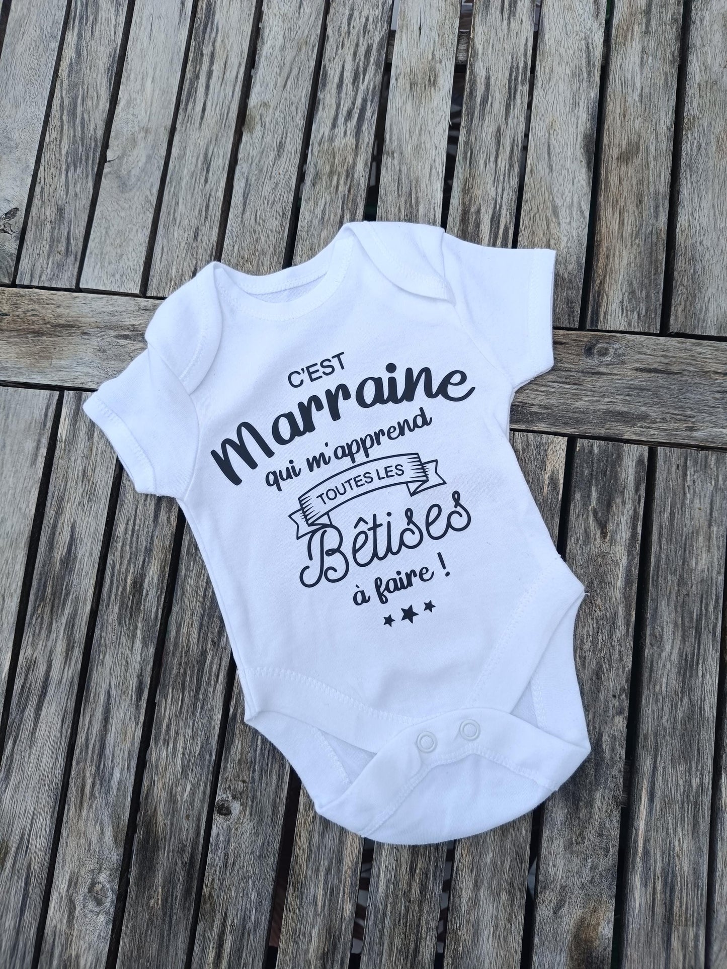 Body bébé , bêtise, marraine, connerie, barre de chargement, bêtise en cours de chargement, humour, humoristique
